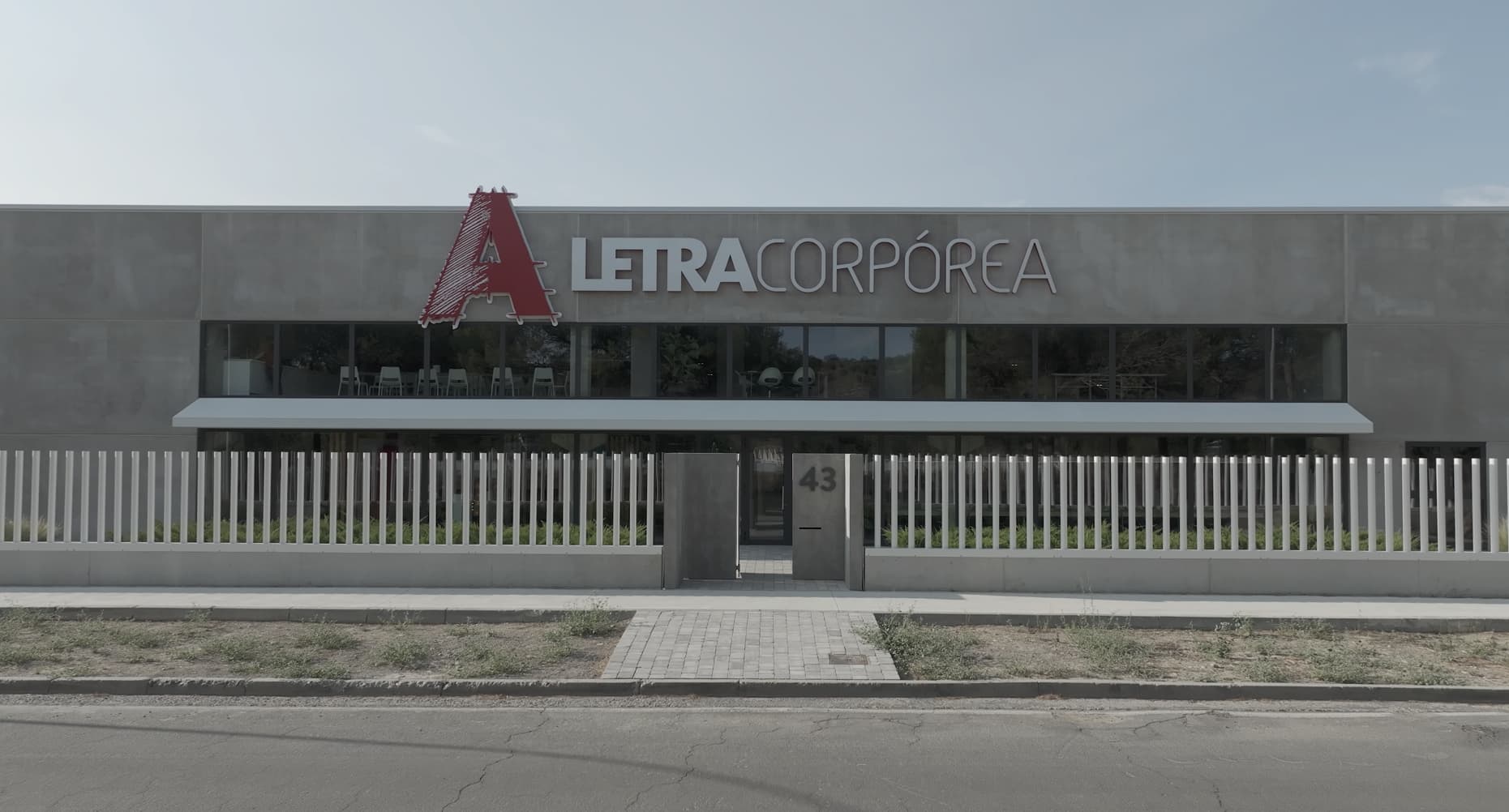 Letra Corpórea inaugure ces nouvelles installations à Barbastro